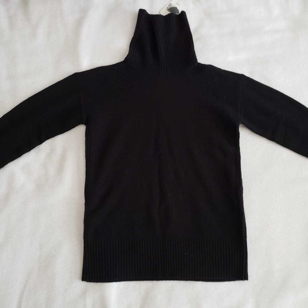 NWT Roots 100% Extra Fine Merino Wool Turtleneck Sweater, XS